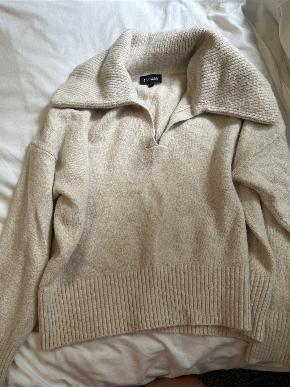 Express Cream Collar Pullover Sweater